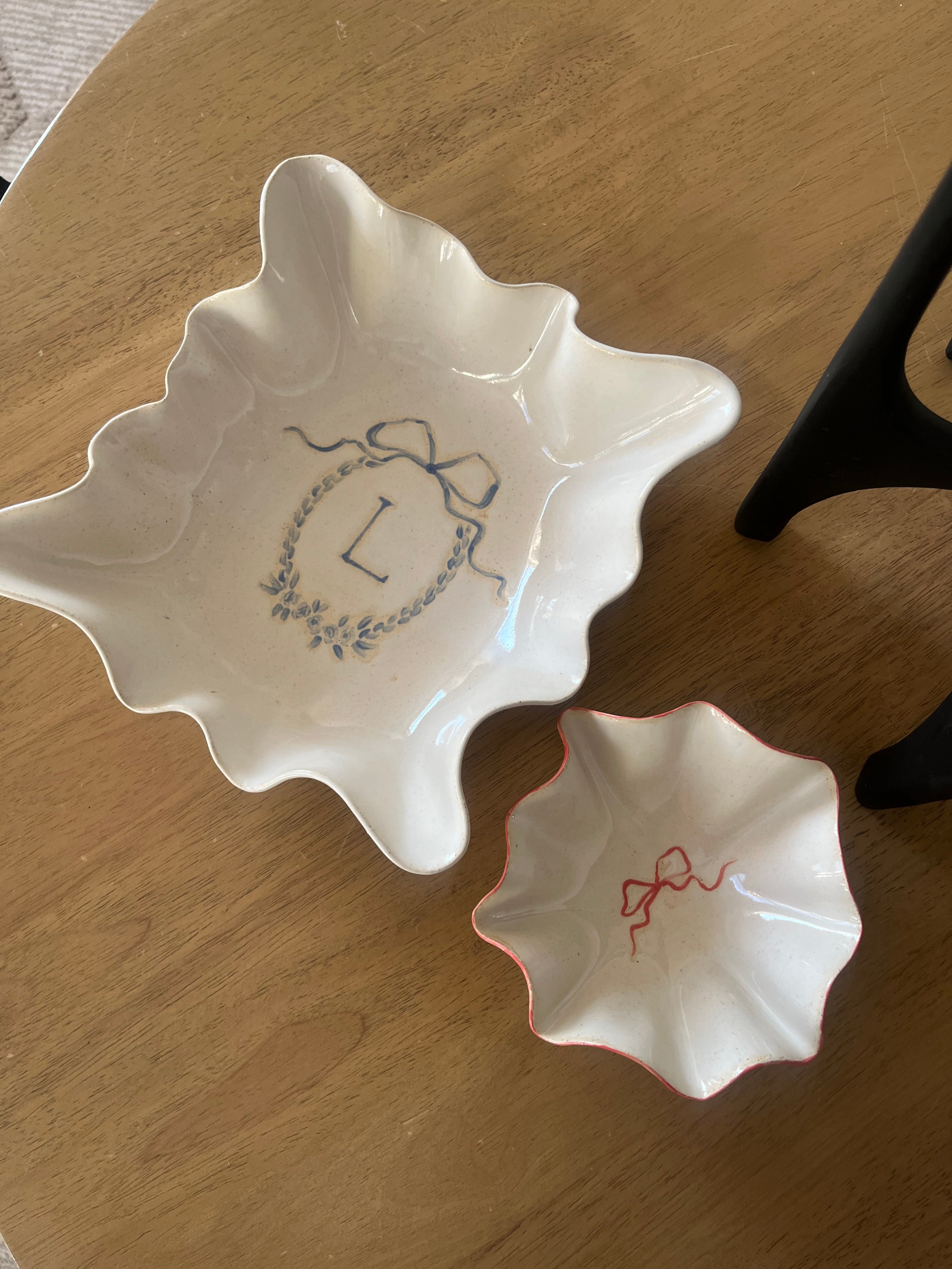 Custom Ruffle Bowl with Bow or Monogram Detail