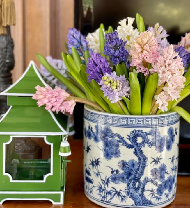 Plum Blossom Round Planter