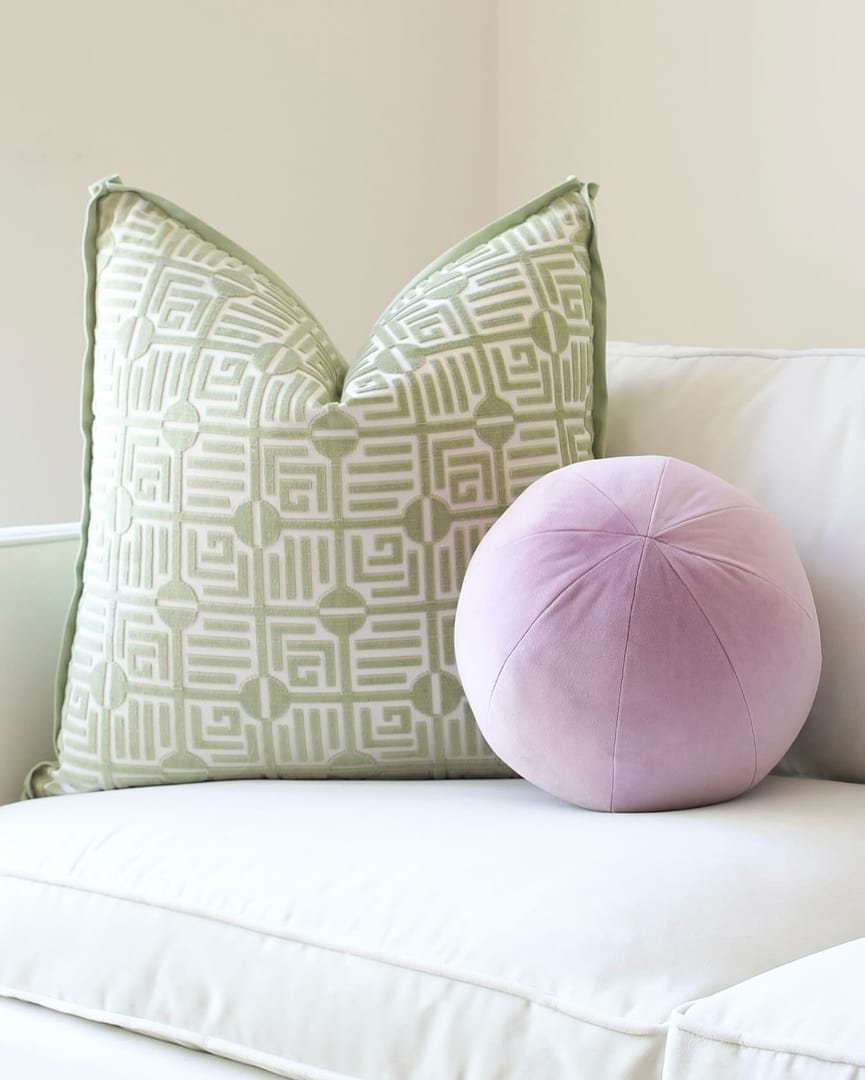 Labyrinth Velvet Sage - Thibaut