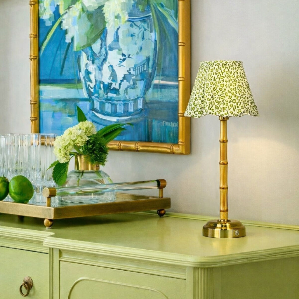 Miss Daisy bamboo Cordless table lamp